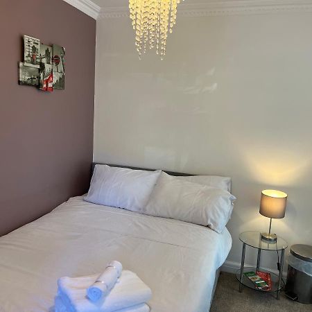 Bed and Breakfast Sleepneat Ascot  Exterior foto