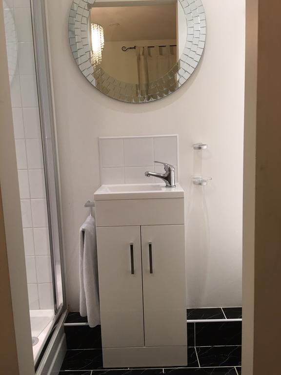 Bed and Breakfast Sleepneat Ascot  Zimmer foto